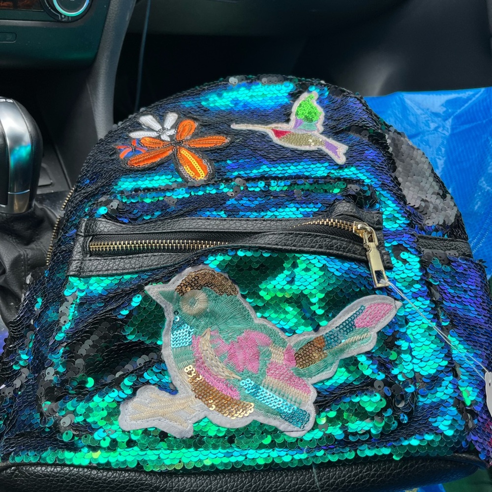 Sequenced bird back pack!!!!